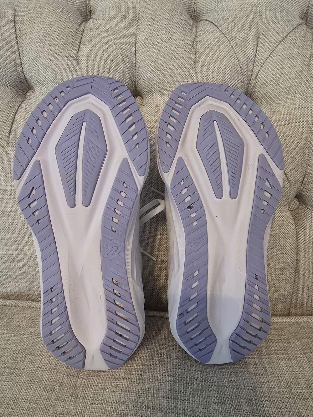 ASICS Novablast 5 Women's Running Shoes 8.5 - Gently Used - Picture 5 of 9
